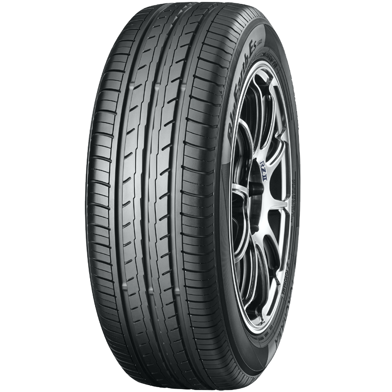 Yokohama tyre 215/45R17 BluEarth ES32